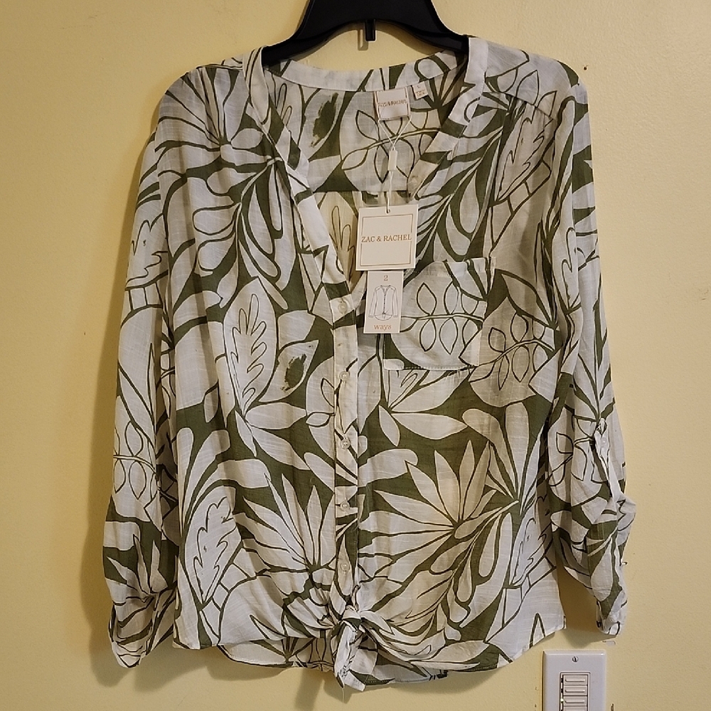 NWT Zac & Rachel Olive Leaf Blouse